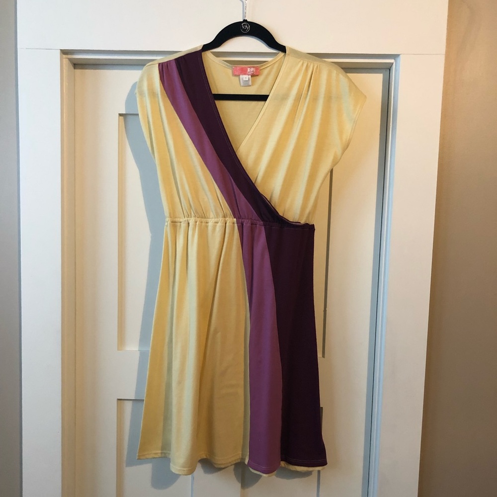 Size M, knee length, lightweight cotton dress